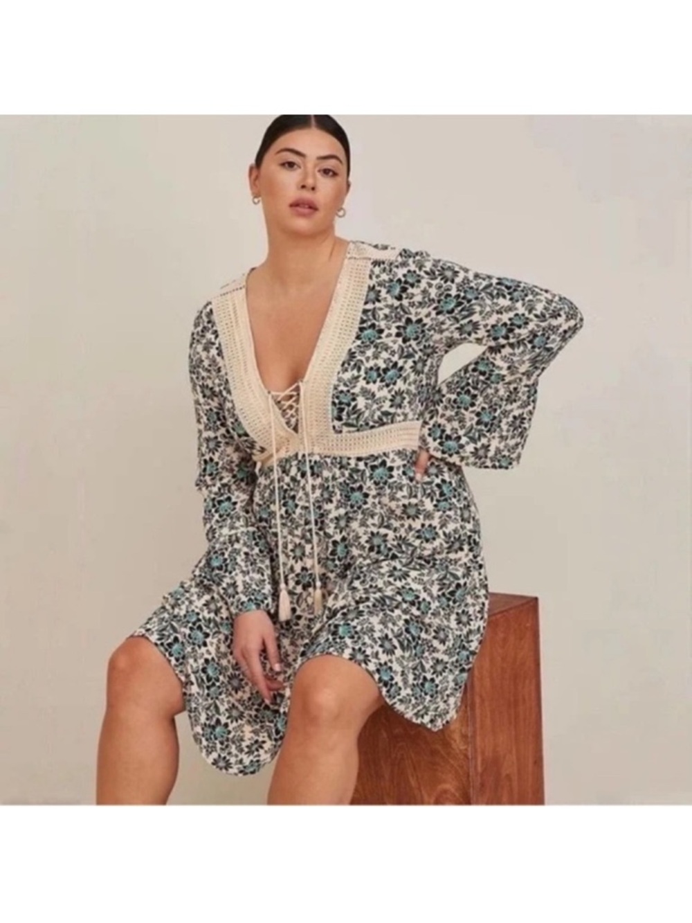 Torrid Gauze Crochet Babydoll Mini Dress Sz 2X V Neck Bell Sleeve Floral